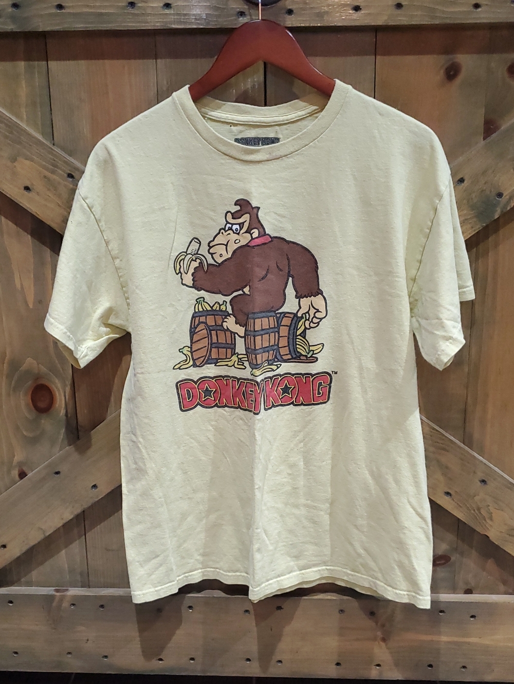 Nintendo Donkey Kong Graphic Tee - Faded Yellow Brown Distressed Vintage Video